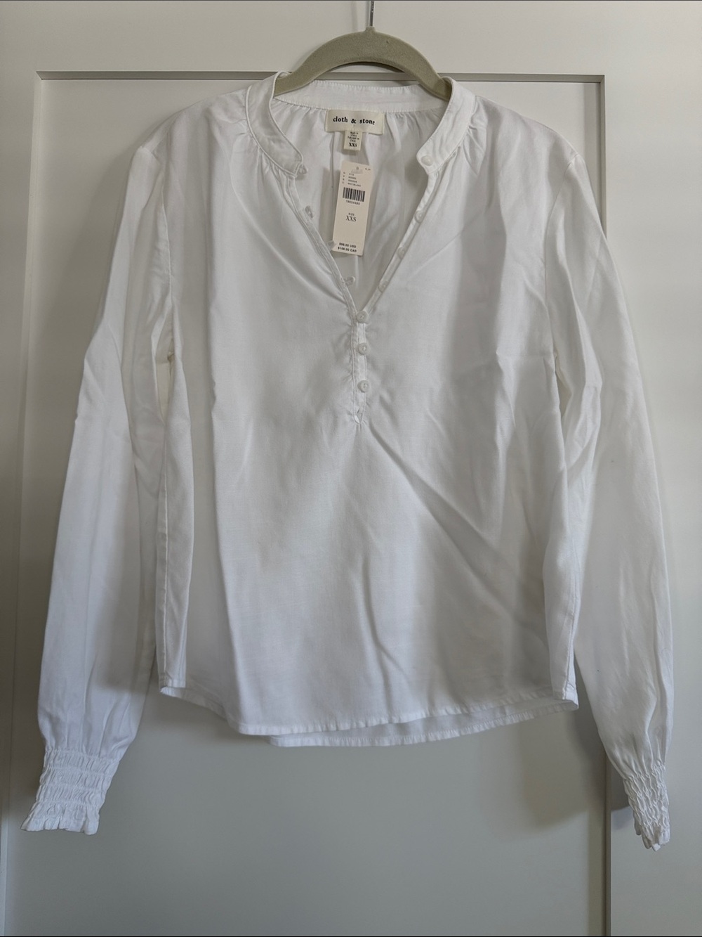 BRAND NEW! cloth & stone White Long-Sleeve Button Henley Blouse
